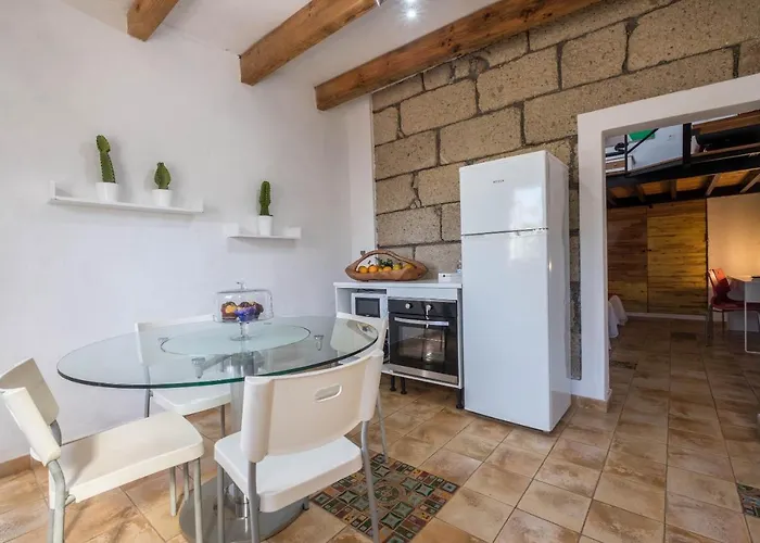 Casa Tajinaste - Perenquen * Guía de Isora