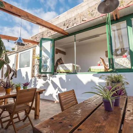 Casa Tajinaste - Perenquen بيت للعطل